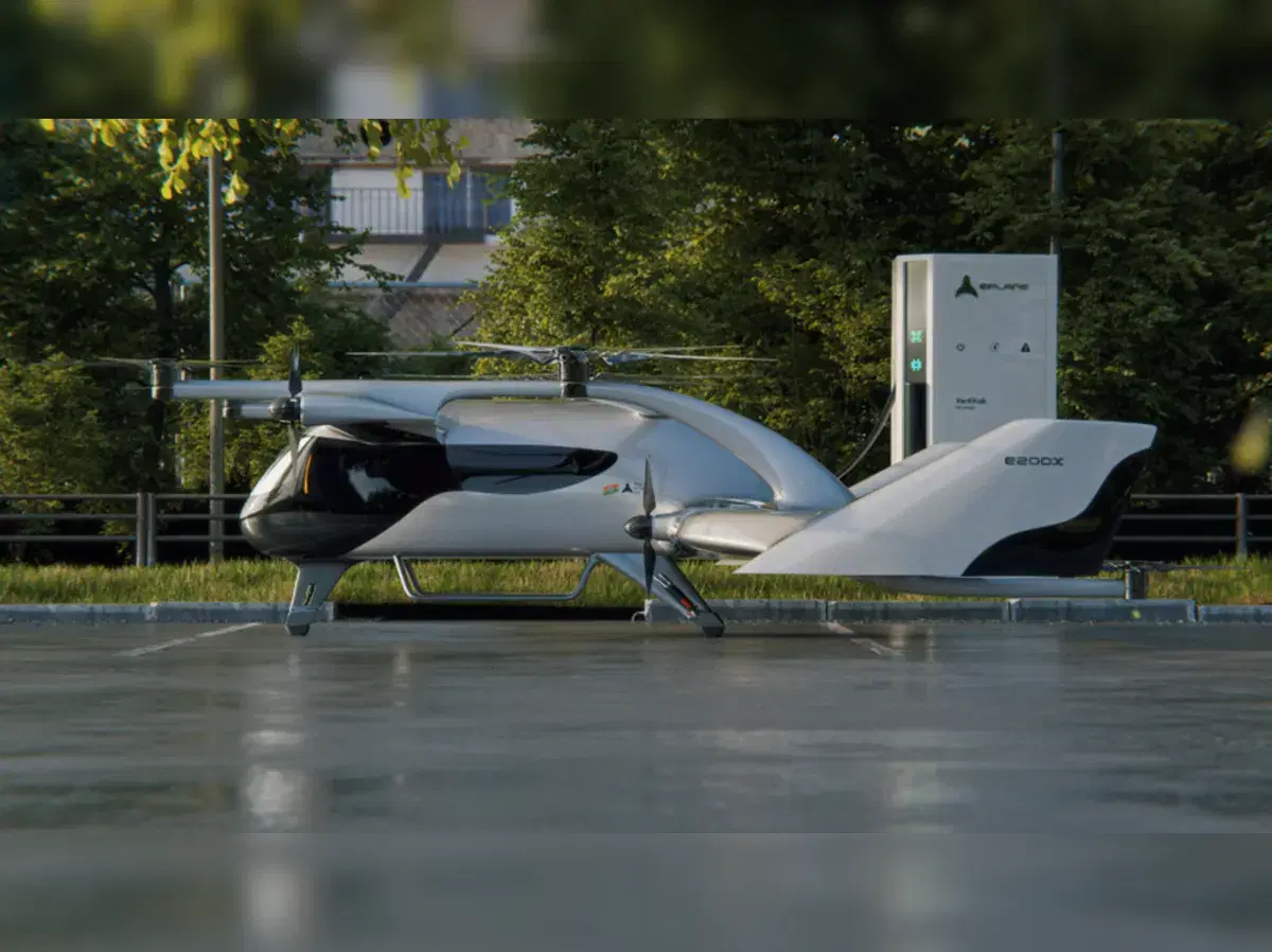 The e200X air taxi in flight